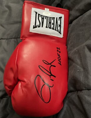 ROY JONES JR Signed Everlast Red Boxing Glove w/'HOF 22 - JSA