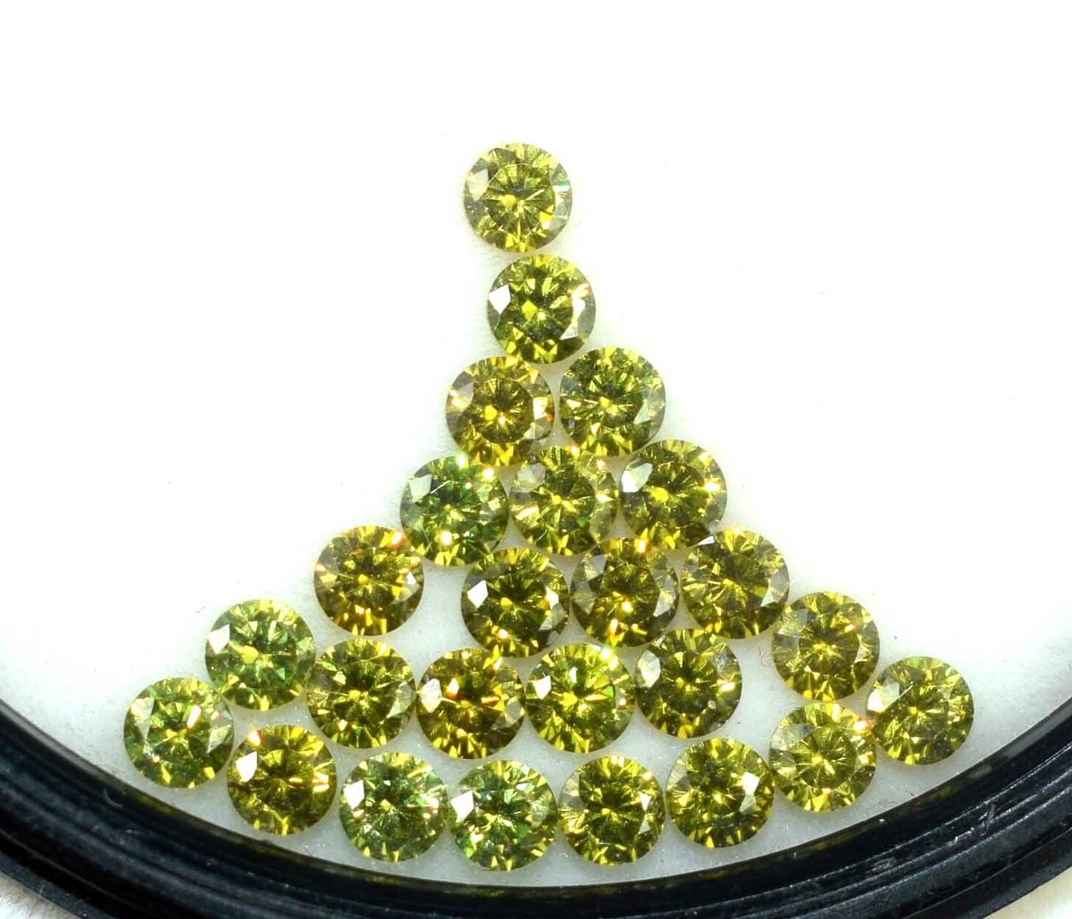 FuraFura2525 ページPt900Green Tourmaline Green Tourmaline Fashion Ring in 18k Gold with Diamonds