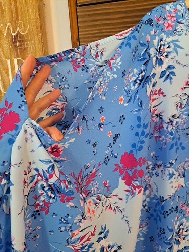 Neu mit Etikett Damen Größe XXL (20) The Pioneer Woman kalte Schulter Blase Saum blau Blumenmuster - Bild 4 von 10