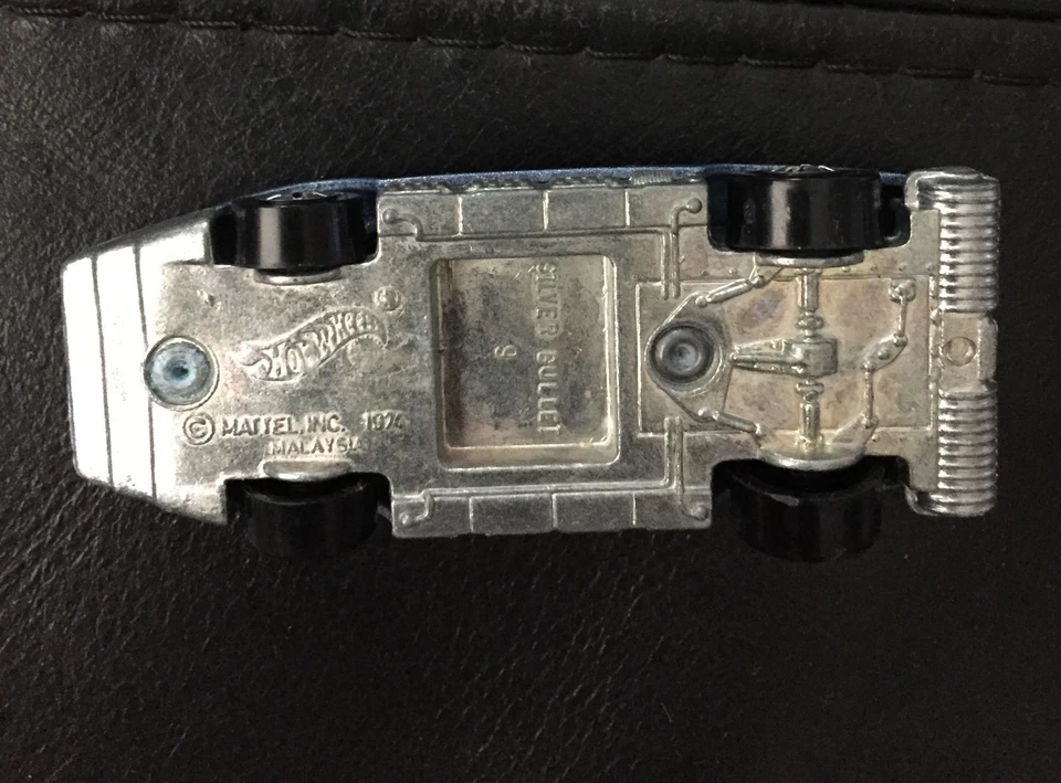 1974 Silver Bullet 1:64 Hot Wheels литой автомобиль хорошее состояние товара - Изображение 4 из 4