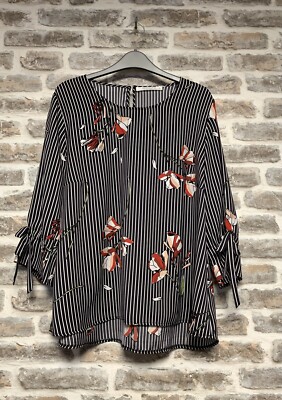 Pull bleu jean coupe ajustée en petite maille col v - Horizons Lointains