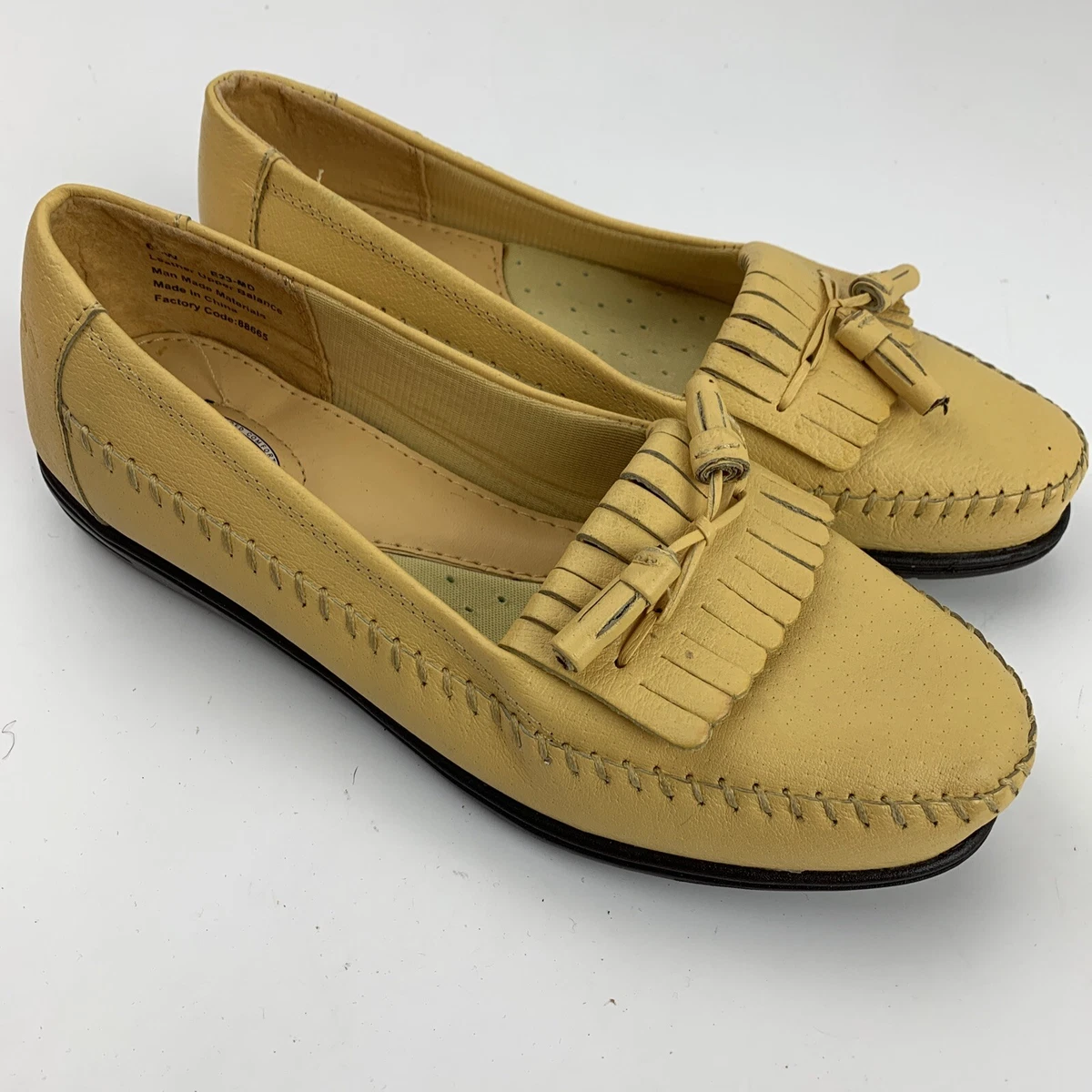 Dr Scholls Leather Womens Slip On Loafers Shoes Size 6W Yellow