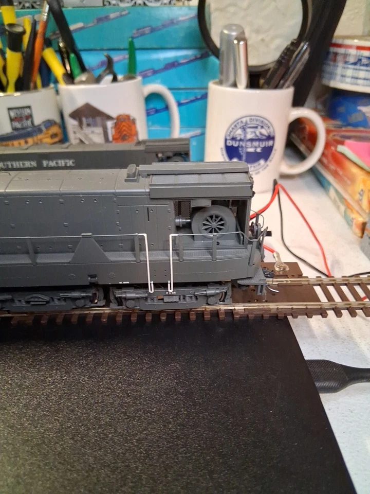 HO SCALE ATHEARN GENESIS GE U50 SOUTHERN PACIFIC SP #9951 G41079 - Image 2 of 4