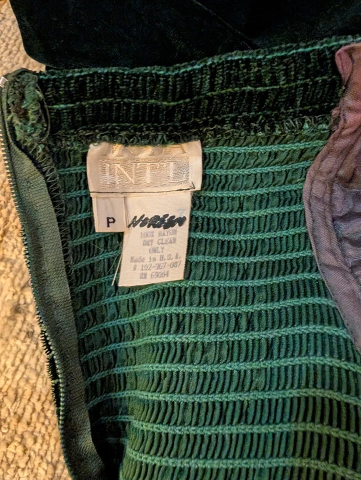 Vintage Crushed Velvet Dress 2 Emerald Green 90s Does 50s Whimsigoth Classic - Image 4 of 4