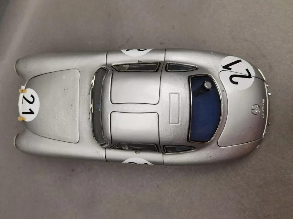 Mercedes 300 SL W194 #21 24H Le Mans 52  Winner 1/18 CMC - Immagine 4 di 4