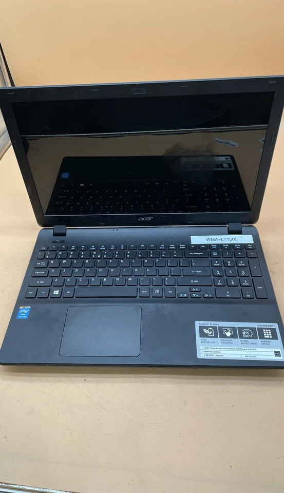Portátil Acer Aspire ES 15 ES1-512 Series 15" pantalla dañada como está para piezas Foto 2 de 4