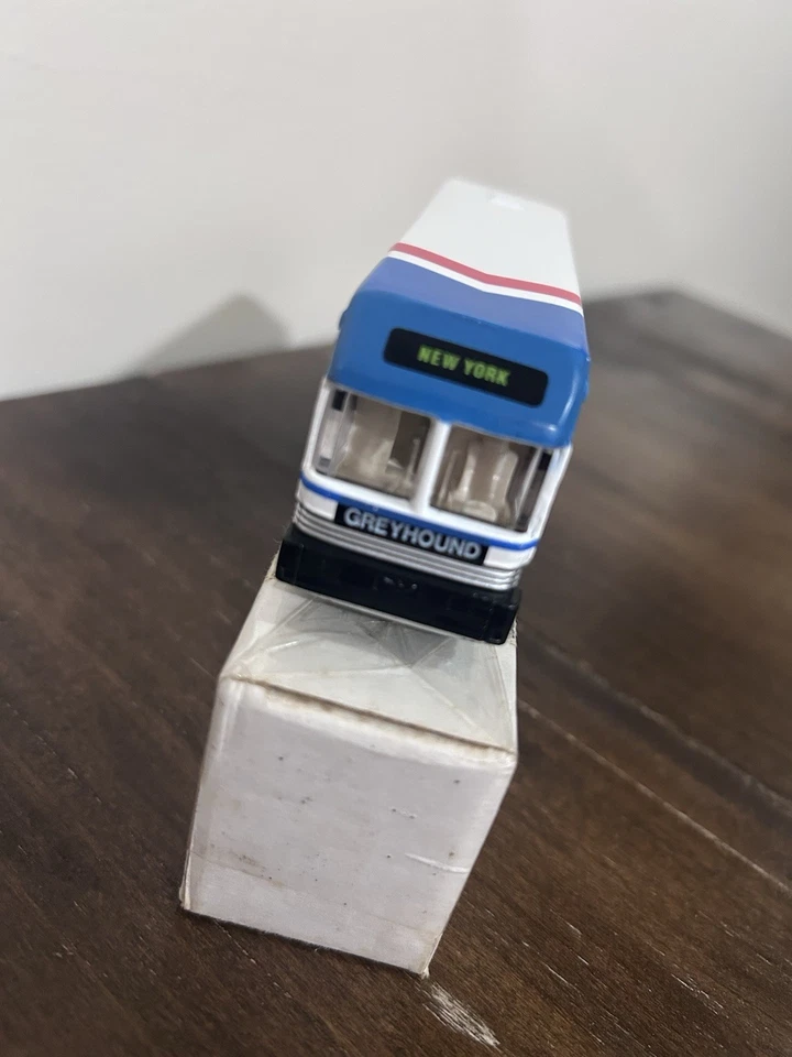 Autobús Road Champs Eagle Coach Greyhound 1994 en caja. Foto 3 de 4