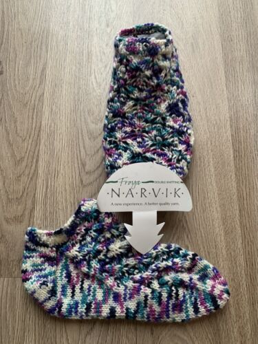 Hand knitted NARVIK Ladies socks 100% New Pure WOOL UK5-6 EU38-39 Multi - Afbeelding 1 van 11