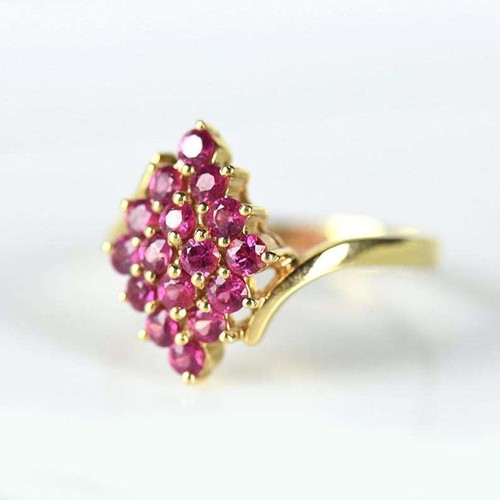 1.50 Ct Ruby Cluster Ring 14k Solid Yellow Gold - Picture 4 of 5
