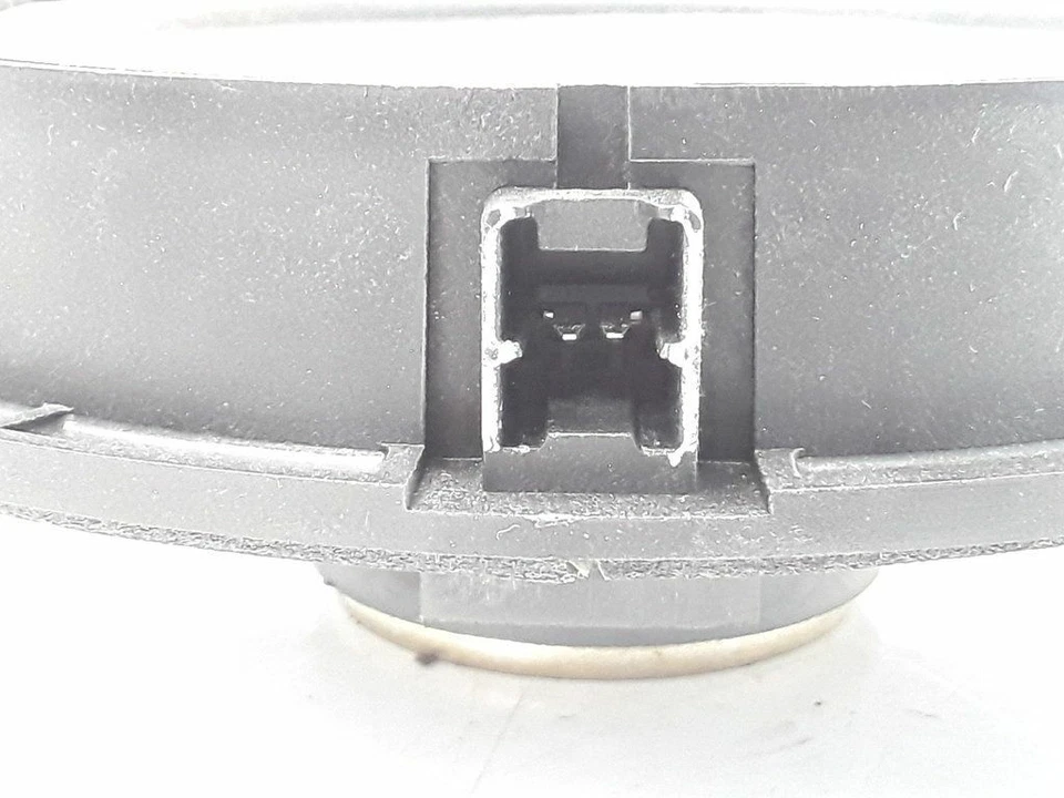 Nissan Titan 2005 5.6 rear right left door speaker 28156-7Z800 diesel 227kW - Image 3 of 4