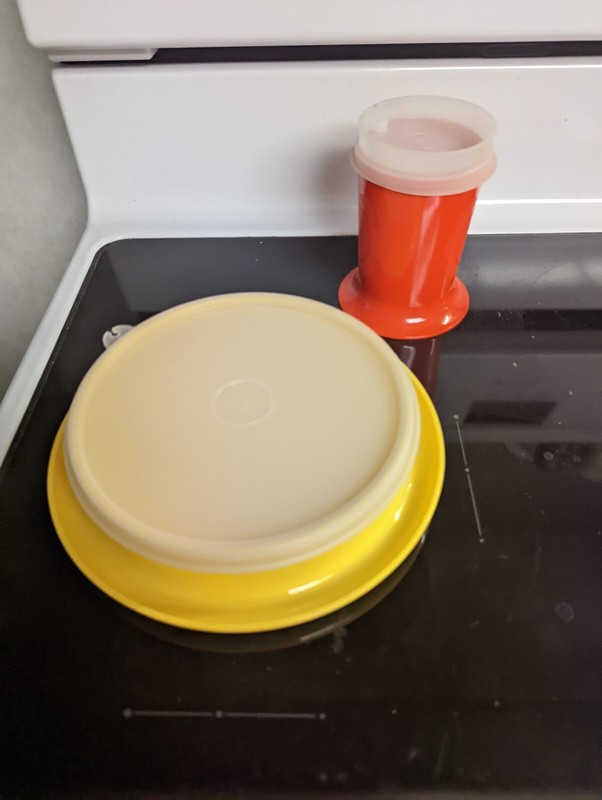 Tupperware Little Diner Dish-  Bowl #1317   Spill Proof yellow and Red cup