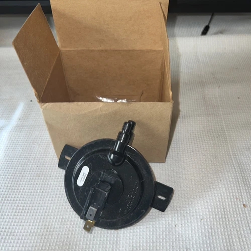 Robertshaw 2374-495 Pressure Sensing Switch,.25-1.0