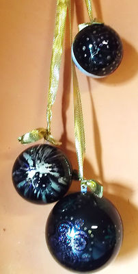 Christmas Decker for Doors, Windows or Wall - 3 Large Plastic Baubles