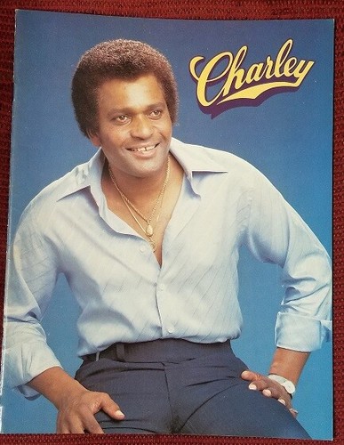 CHARLEY PRIDE - VINTAGE 1983 TOUR BOOK CONCERT PROGRAM - MINT MINUS - Picture 1 of 2