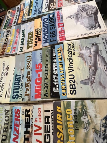 Squadron Signal Publications Military Aircraft Airplane Combat Troops Lot #4 - Picture 20 of 20