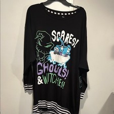 Disney the nightmare before Christmas medium nightgown. Women's. Tim Burton