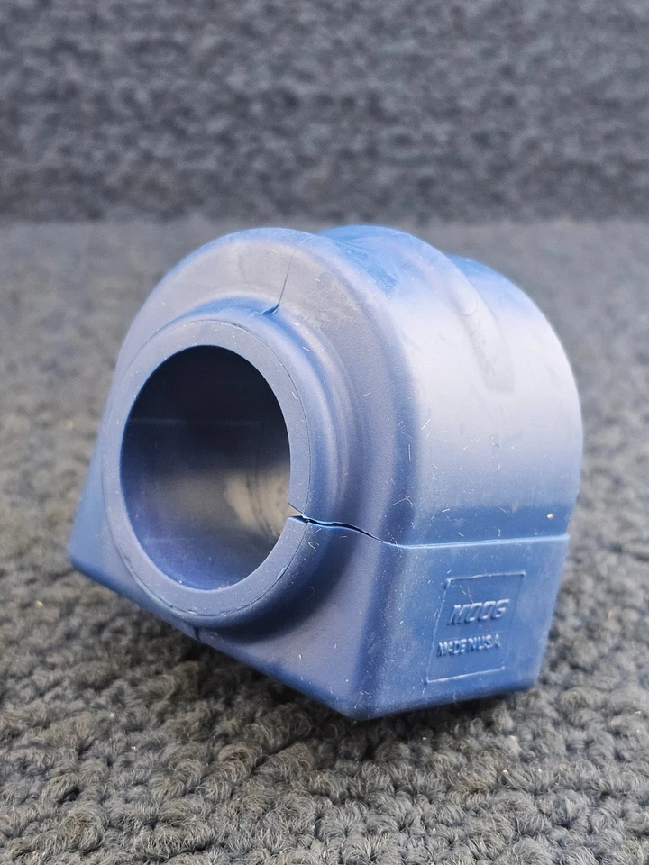 Buje de barra estabilizadora delantera Moog K200876 para Chevrolet Traverse 2009-2017 Foto 3 de 4