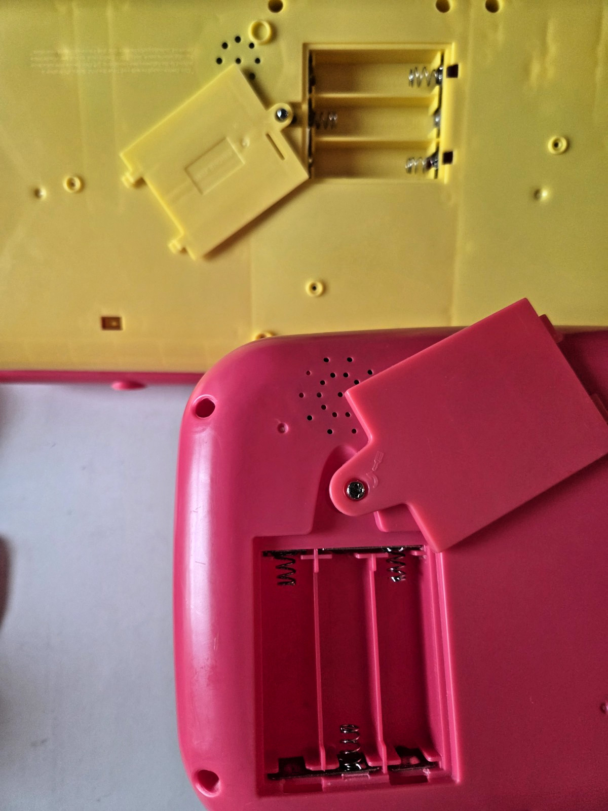 как выглядит Pretend Food Play Kitchen Items Lot Cookware, Microwave, Cash Register фото