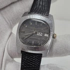Men's Vintage Timex Day Date Calendar Manual Wind Wristwatch Gray Dial Retro