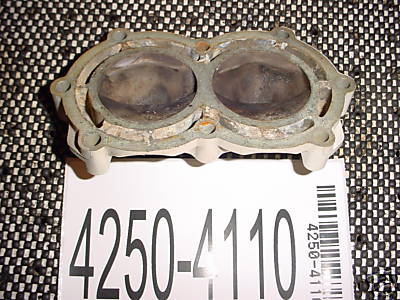 1969 CHRYSLER 7HP OUTBOARD MOTOR CYLINDER HEAD 1 - Bild 1 von 1