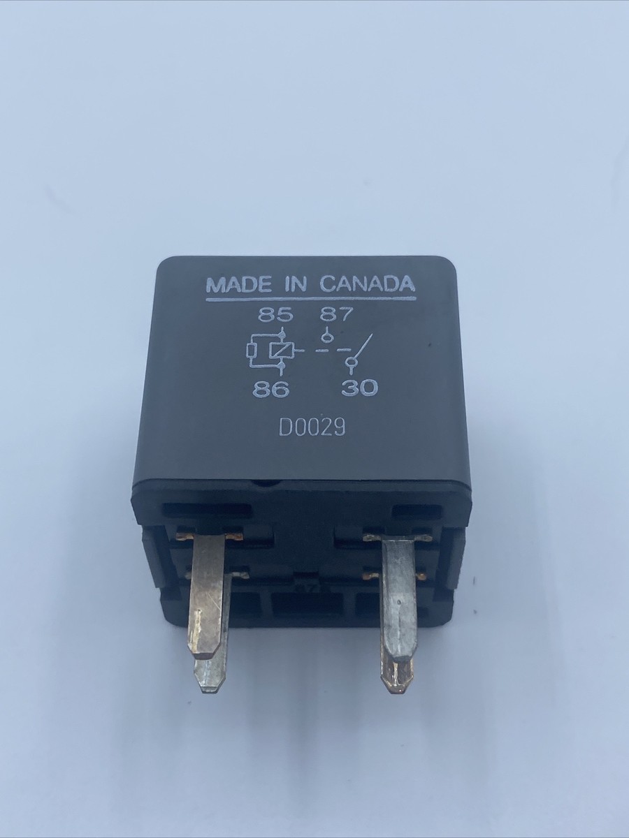 331-Chrysler Jeep Dodge Multi-Use 4 Pin Grey Relay 04692141AA 