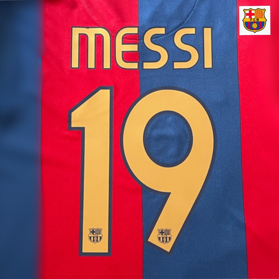 FC Barcelona キャプテンマーク Messi Lionel Messi | Signed and Framed FC Barcelona Capitain's