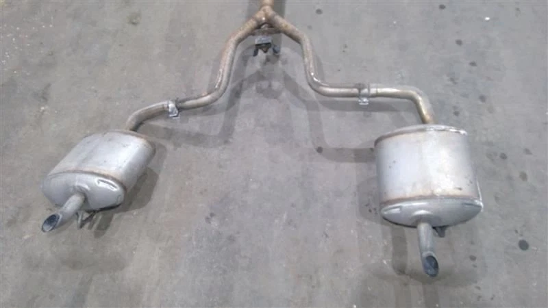 Nissan Altima 2019-2021 2,5 L tracción delantera tubo de escape gasolina con silenciador OEM Foto 2 de 4