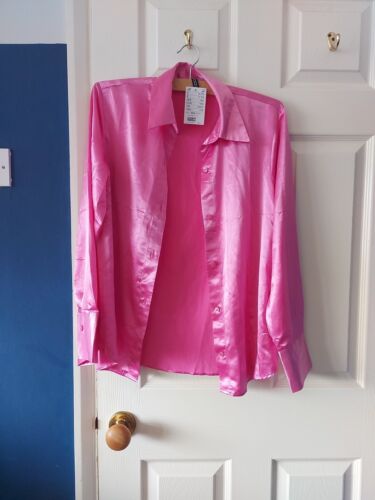 H&M Barbie Bubblegum Pink Satin Shirt Size XXS BNWT - Picture 1 of 3