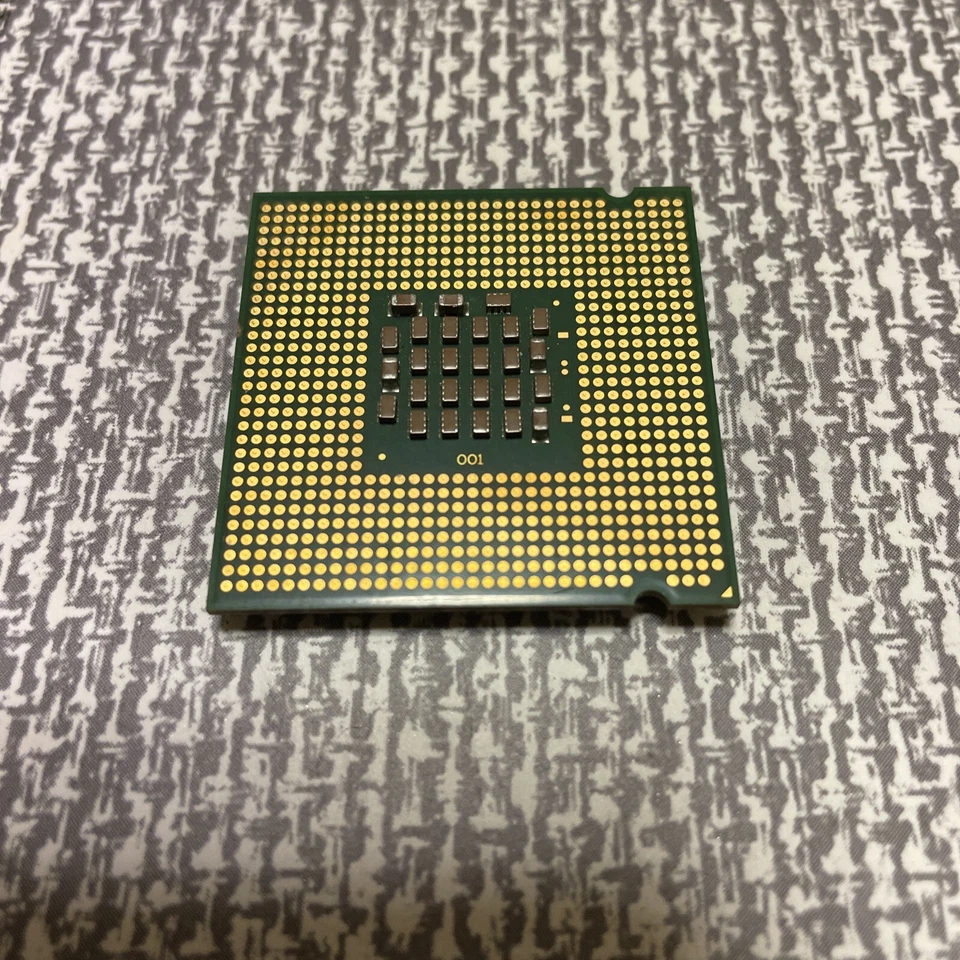 CPU-Intel Pentium 4 524 3.06GHz/1M/533/ 04A, SL8ZZ Socket LGA775 CPU - Photo 2/2