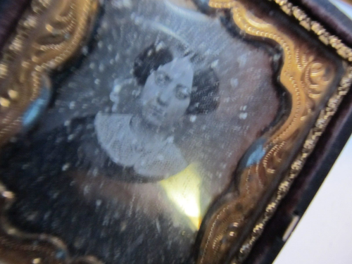 1/9 PLATE Antebellum Daguerreotype, c1850, in Fancy Gutta Percha Case, GIFT - Picture 2 of 6