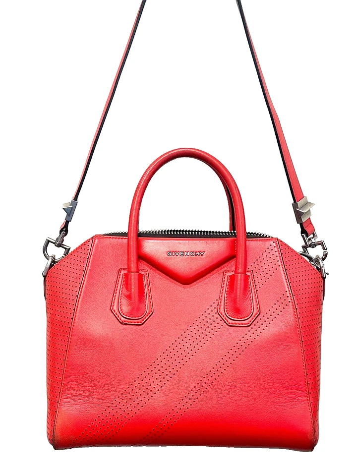 Bolso pequeño rojo Givenchy Antigona piel de cabra azúcar Foto 3 de 4