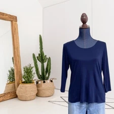 Talbots Women’s M Supima Cotton Blend Top 3/4 Sleeve 3 Button Back Detail Blue