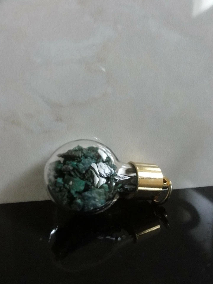 COLGANTE GOTA H.STERN AMULETO DE LA SUERTE BOTELLA DE VIDRIO PIEDRAS PRECIOSAS TURQUESA CHAPADO EN ORO  Foto 2 de 4