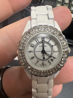 Chanel J12 White Ceramic 200mm Diamond Watch DN23788 Some Chanel J12 White Ceramic 200mm Diamond Watch DN23788 Some
