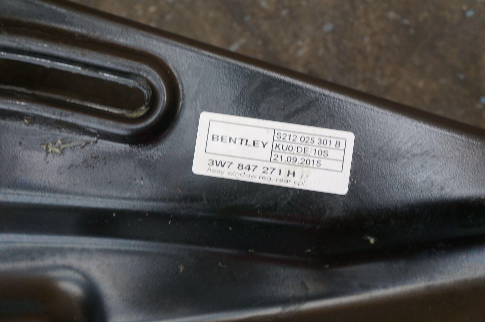 Right Passenger Door Inner Plate OEM 3W8837756K Bentley GT 2011-18