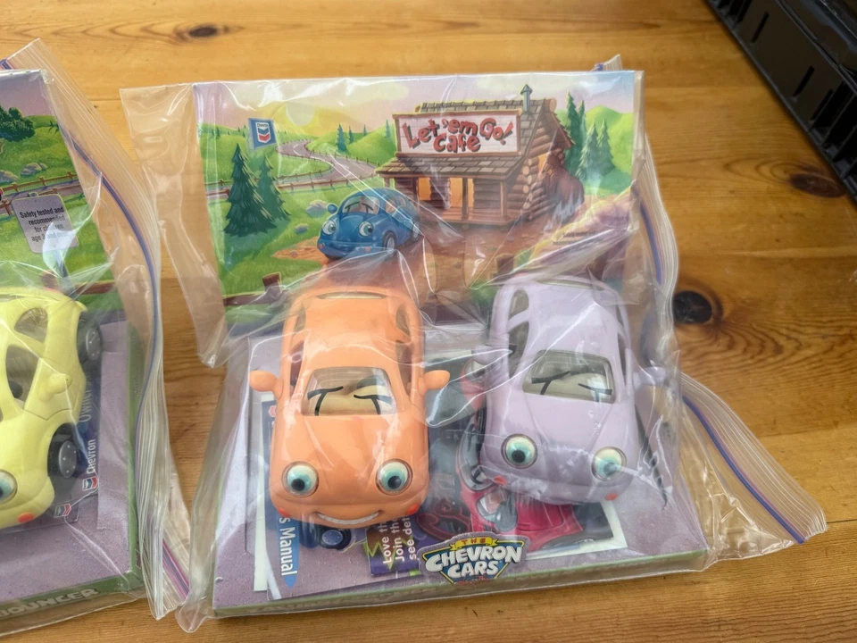 Lote de 4 Chevron Cars BRndon para-choque bally bouncer + 2 f3 - Imagem 3 de 4