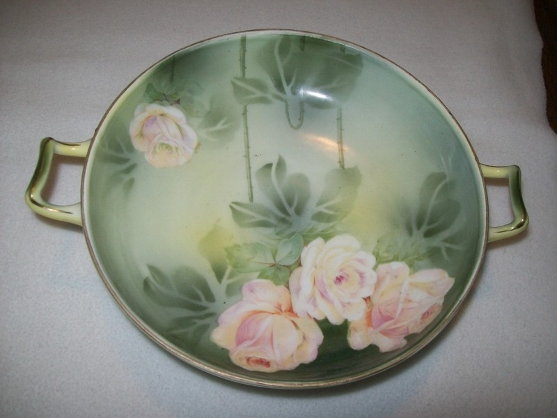 VINTAGE FLOWERED FLOWERS RUSSIAN CANDY DISH BOWL 7.5"