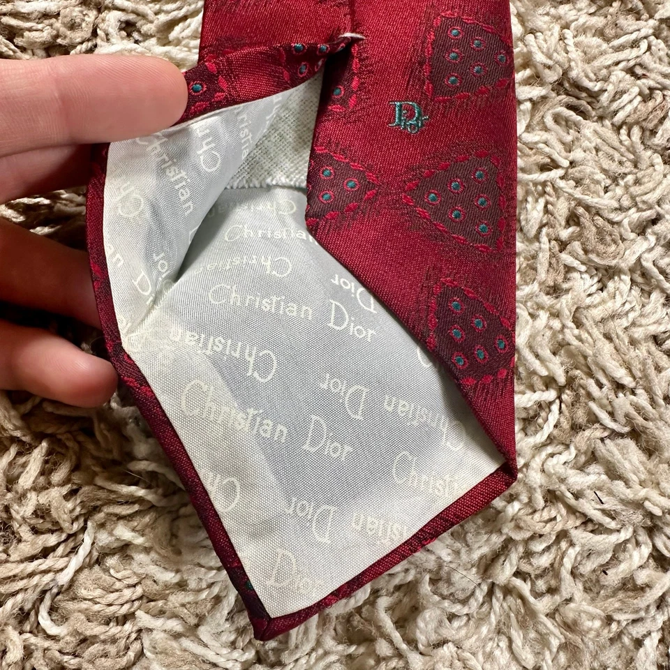 Corbata roja vintage con logotipo de Christian Dior hecha en EE. UU. para hombre talla OS Foto 4 de 4