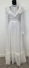 Vintage 1970s Gunne Sax Wedding Dress XS 5 Prairie High Neck Lace White Ruffle