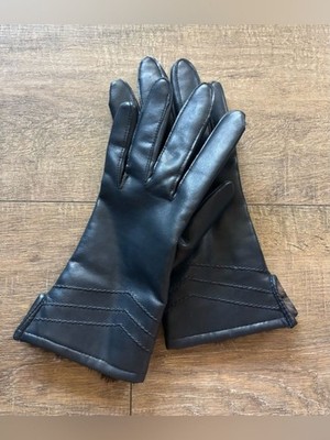 Vintage Montgomery Ward women s dark navy blue gloves with rabbit fur cuffs
