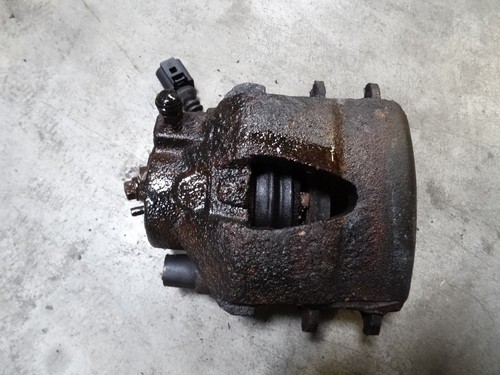 orig. Audi A3 8P Seat VW Bremssattel Bremssattelgehäuse vorne links 1K0615123D