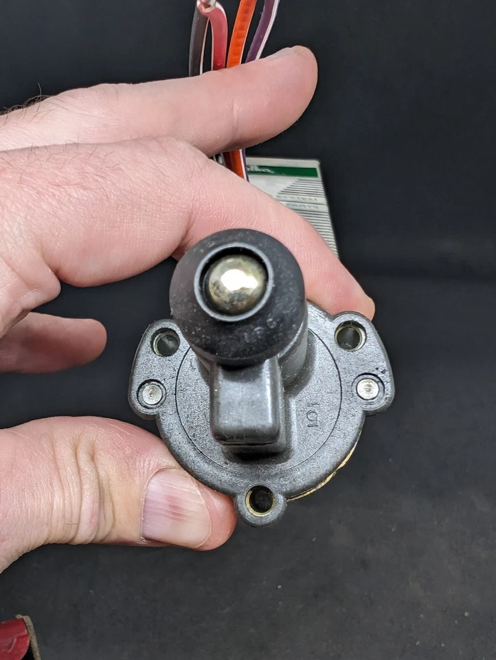 1984 FORD THUNDERBIRD MUSTANG MERCURY COUGAR MARQUIS IDLE SPEED CONTROL MOTOR - Image 4 of 4