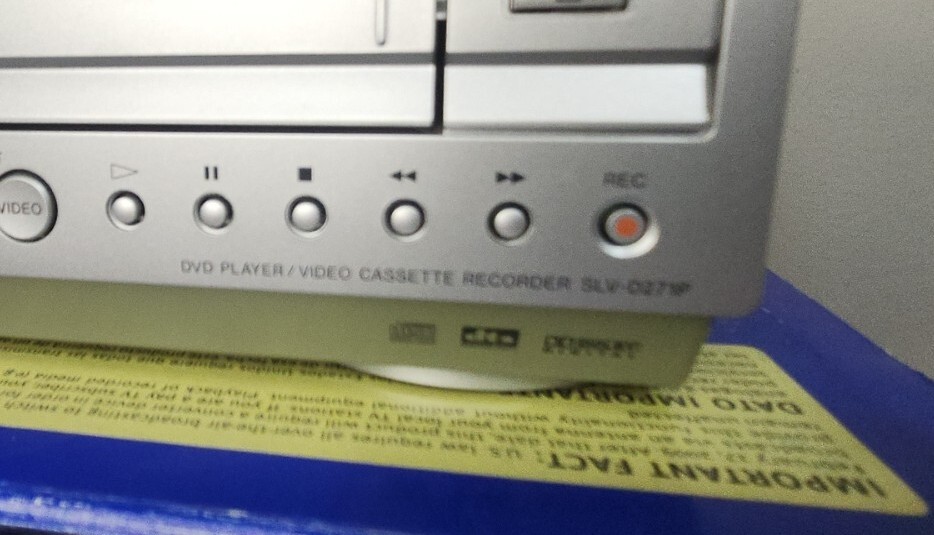 Sony SLV271-P DVD VCR VHS Combo Player Recorder No Remote Tested