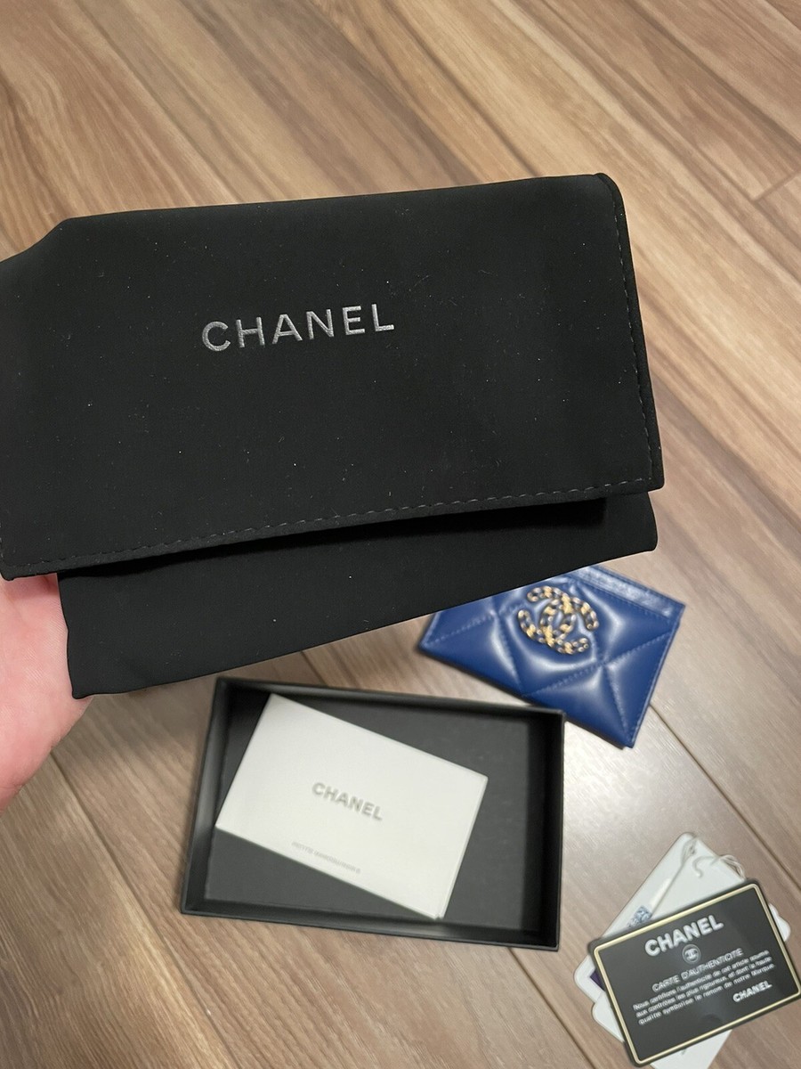 CHANEL Goatskin Quilted Chanel 19 Zip Around Coin Purse Wallet Blue 698786