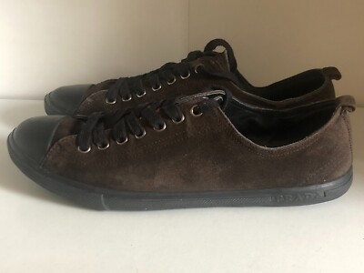 スニーカー Prada Brown Suede Sneakers Logo suede sneakers in brown - Prada | Mytheresa