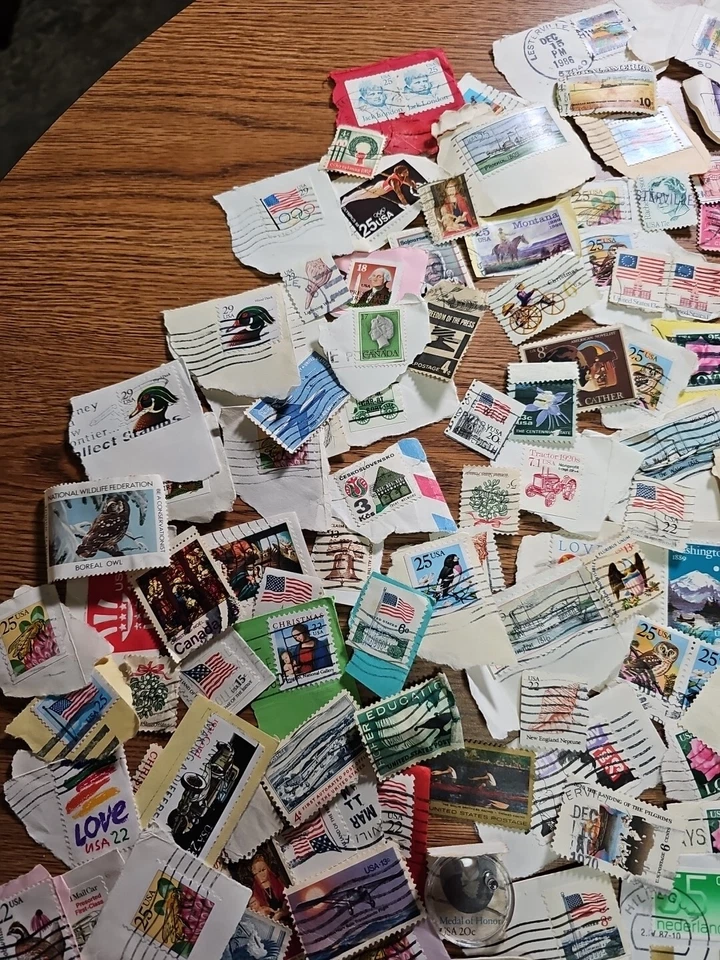 Vintage Postage Stamps US & Canadian Mail Presidents Animals History USPS - Image 2 of 4