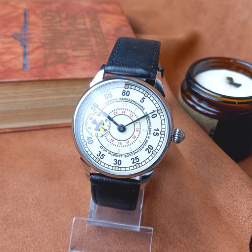 Vintage Wristwatch Marriage Chemical Protection Soviet Men's Watch Serviced - Picture 6 of 11