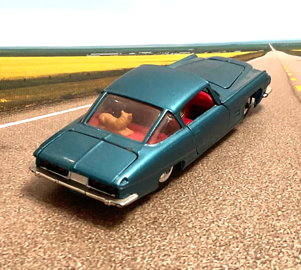 1963 CORGI Mettoy Gran Bretaña Chrysler Ghia L.6.4 Coupé #241 azul metálico Foto 3 de 4