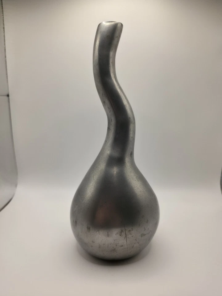 Jarrón escultura aluminio abstracto plateado decoración Foto 2 de 4