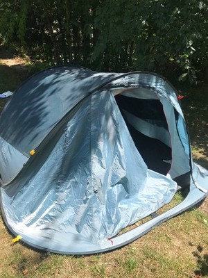 Quechua Seconds Pop Up Classic Person Festival Camping